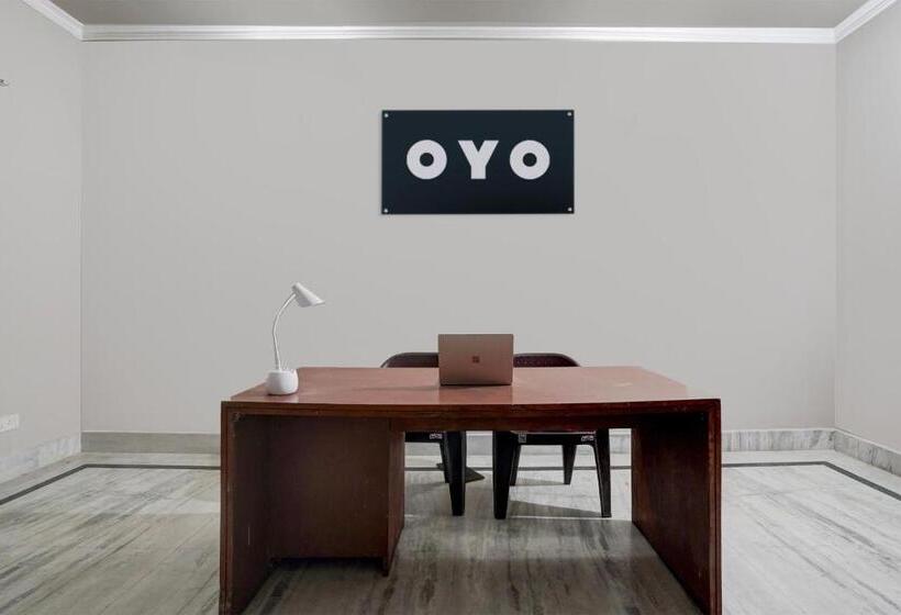 Hotel Oyo Sun Flower Residency