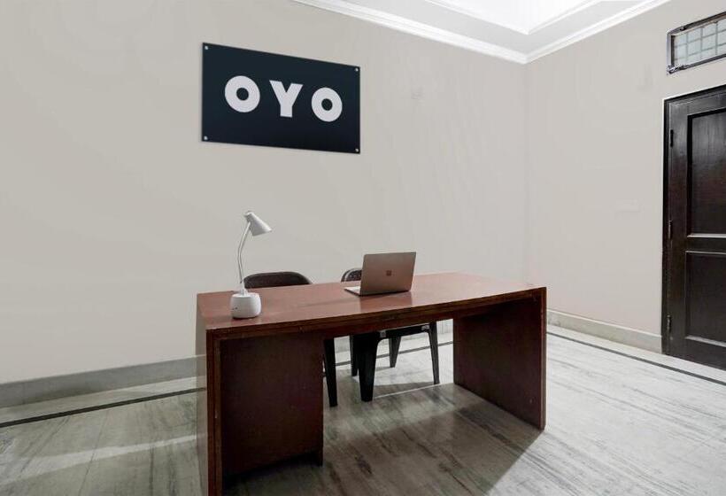 Hotel Oyo Sun Flower Residency