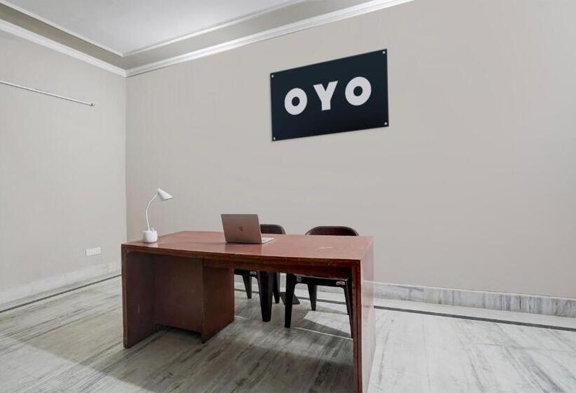 Hotel Oyo Sun Flower Residency