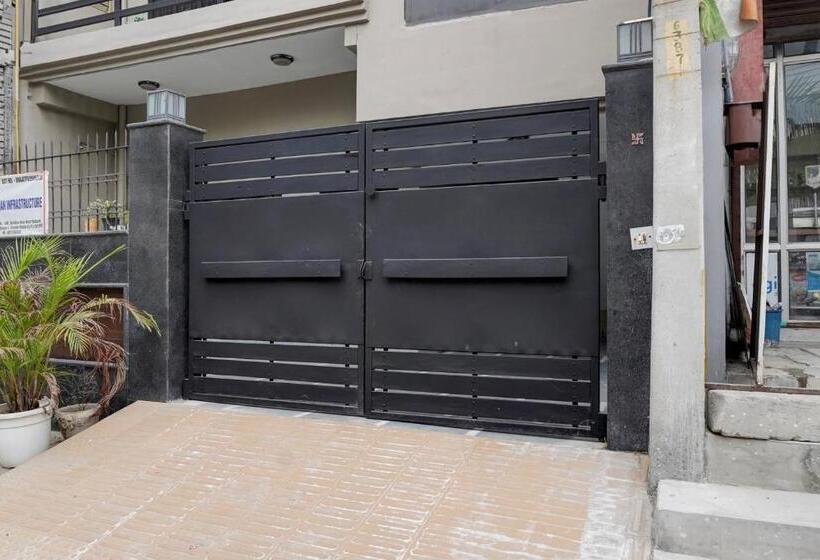 Hotel Oyo Sun Flower Residency