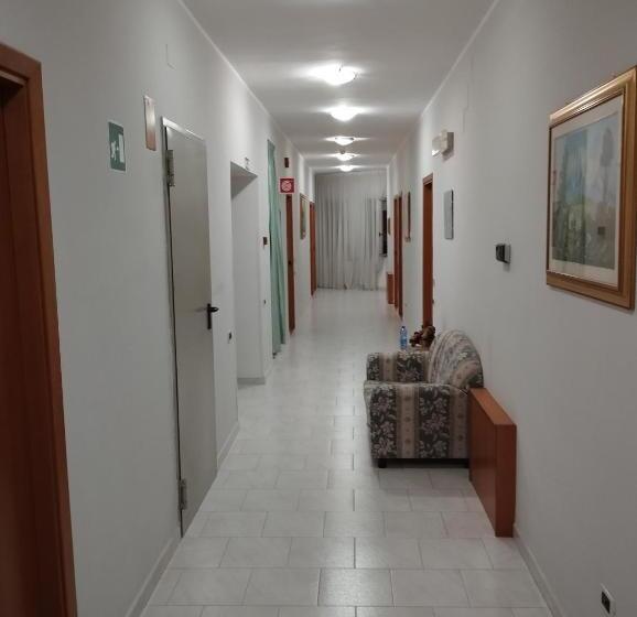 בית מלון כפרי Ristorante Garden