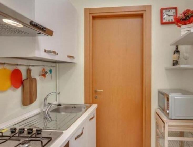 Pensjonat L’orchidea Rooms, Cucina E Bagno In Comune