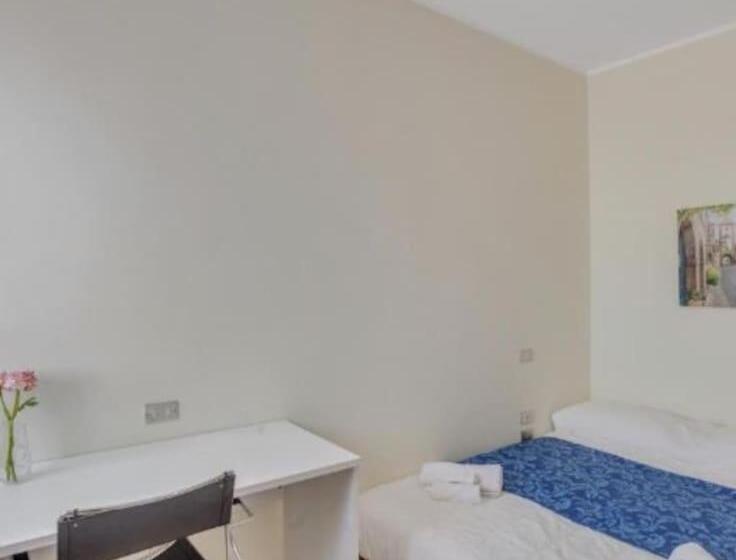 פנסיון L’orchidea Rooms, Cucina E Bagno In Comune