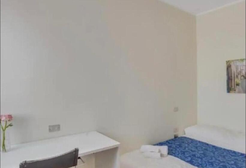 פנסיון L’orchidea Rooms, Cucina E Bagno In Comune