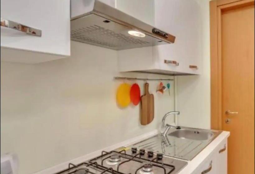 Pensjonat L’orchidea Rooms, Cucina E Bagno In Comune