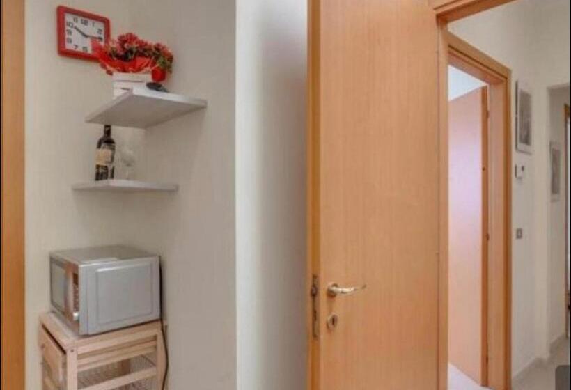 פנסיון L’orchidea Rooms, Cucina E Bagno In Comune