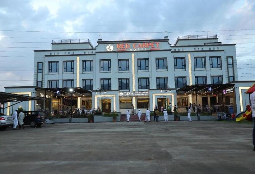 פנסיון Red Carpet Classic Hospitality Llp