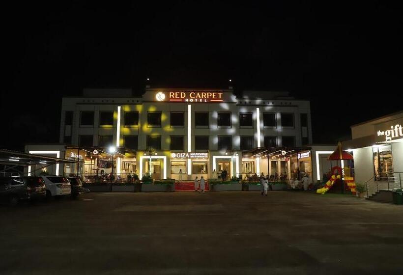 بنسيون Red Carpet Classic Hospitality Llp