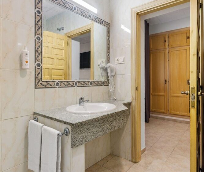 پانسیون Vas Málaga Ciudad