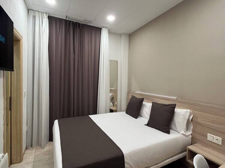 پانسیون Vas Málaga Ciudad