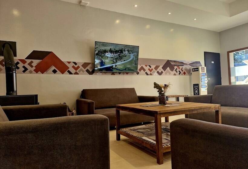 فندق Hostería La Angostura