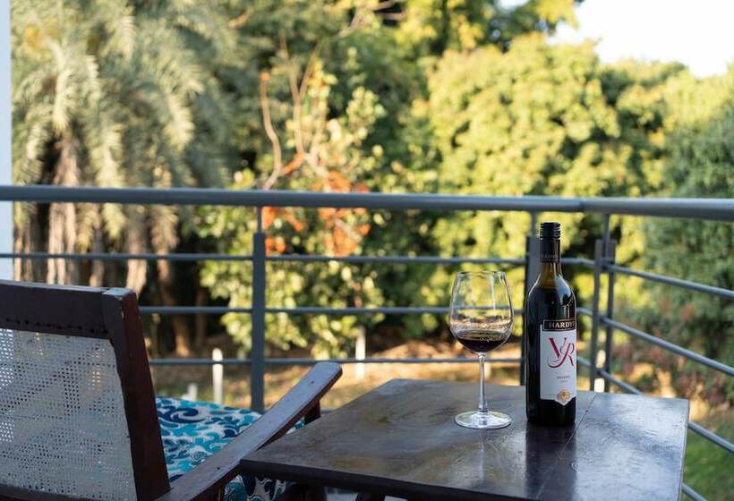 בית מלון כפרי Lychee Bagh