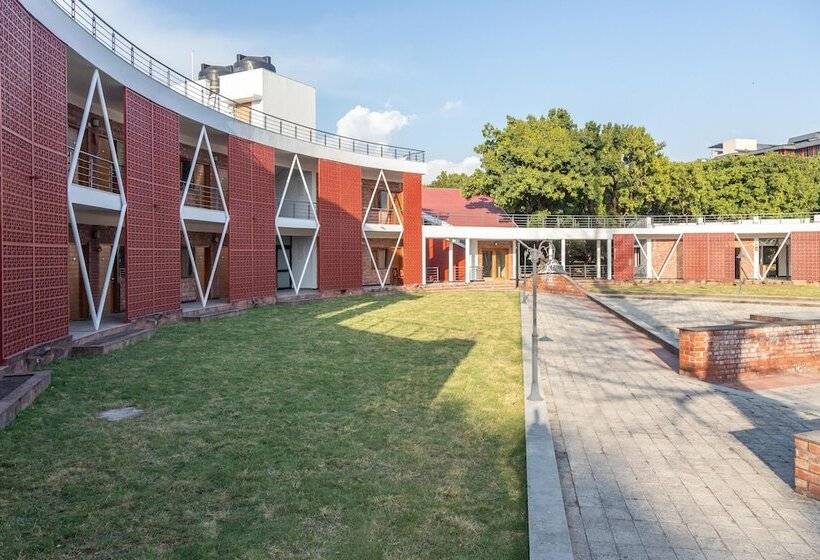 בית מלון כפרי Lychee Bagh