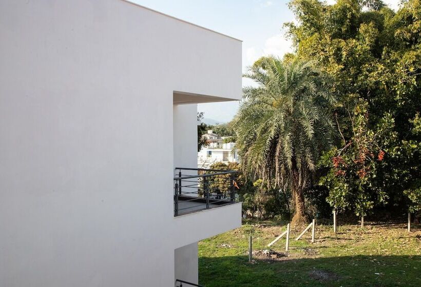 בית מלון כפרי Lychee Bagh