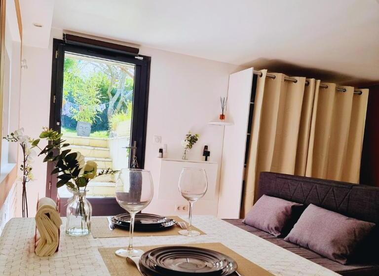 פנסיון La Campagne à Paris