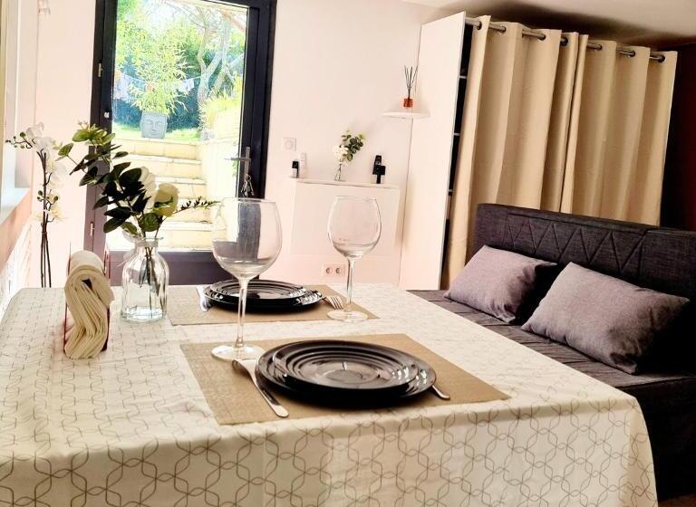 פנסיון La Campagne à Paris