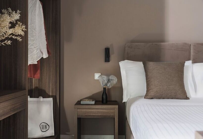 Отель Bolina Suite & Spa