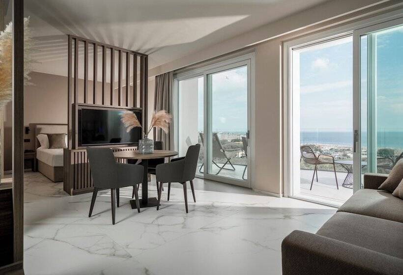 Отель Bolina Suite & Spa