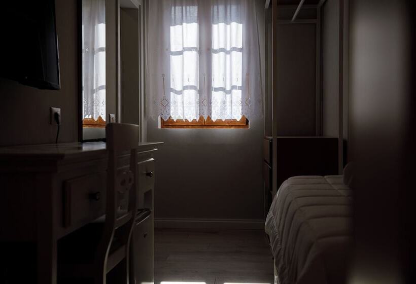 فندق Bujtina Sophie