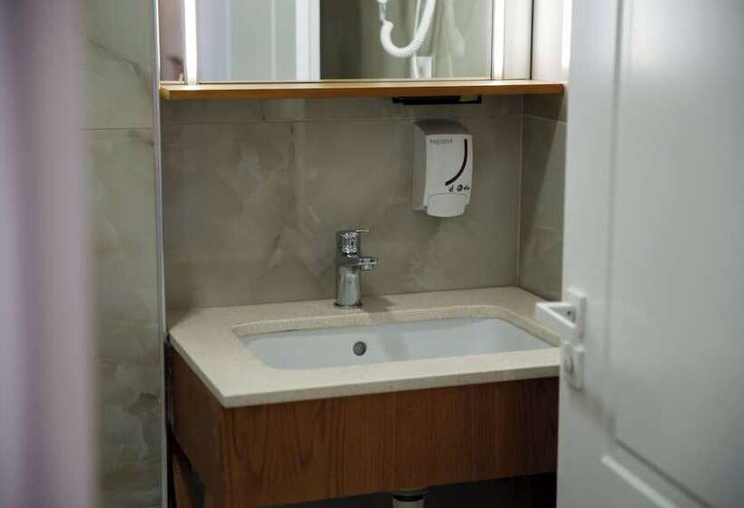 فندق Bujtina Sophie