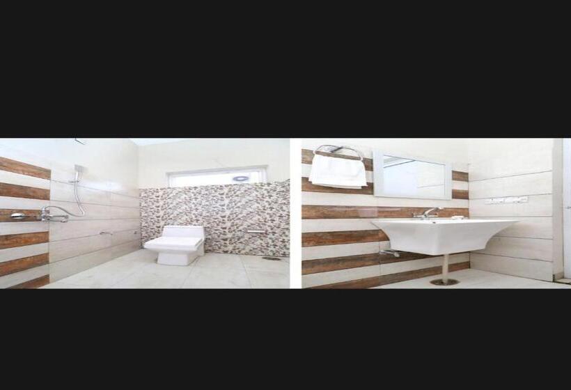 ホテル Oyo Vihan Palace