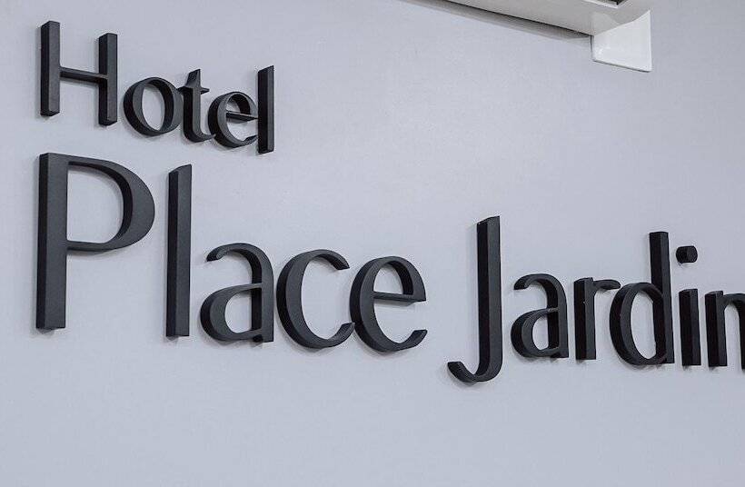 Отель Place Jardin