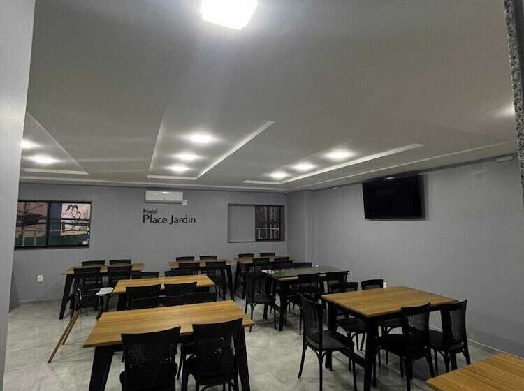 בית מלון כפרי Place Jardin