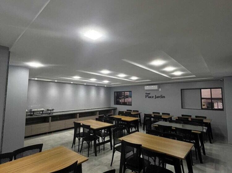 Отель Place Jardin