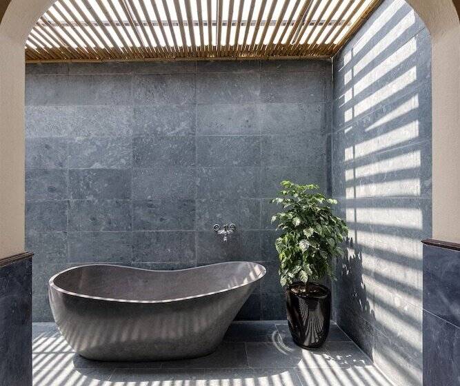 هتل Scenic Mountain Ecolodge Ninh Binh