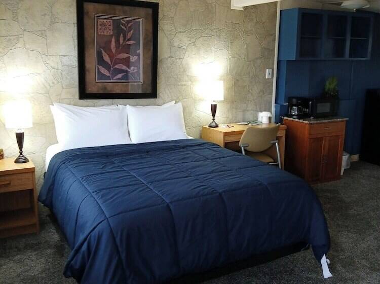 בית מלון כפרי Silver Lakes Inn