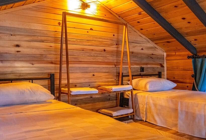 בית מלון כפרי Tringo Bungalov