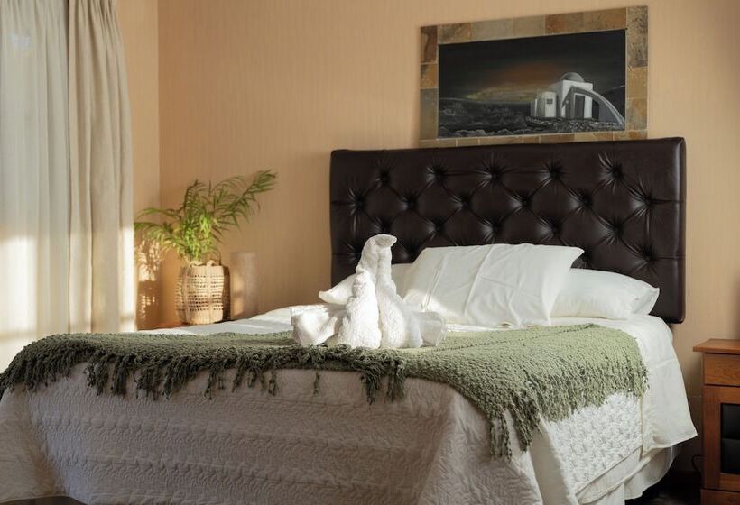 Отель Y Restaurant Doña Rode