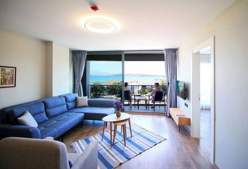 Krem Marin Suits Otel