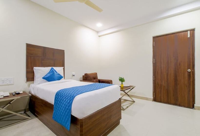 Monday Hotels Swarna S The Capital