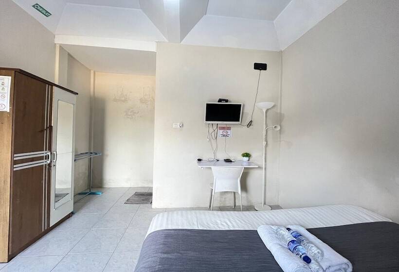 פנסיון Steze Guesthouse Syariah Telanaipura