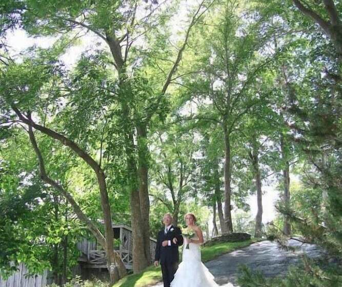 A Boat To Sea Bed & Breakfast