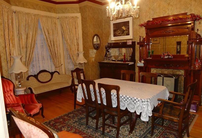 A Tanners Home Inn Bed And Breakfast