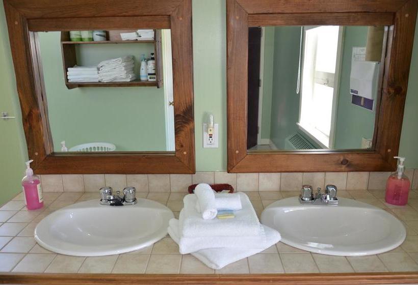 הוסטל Auberge De Douglastown