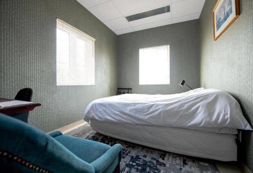 הוסטל Auberge Internationale Espace Globetrotter