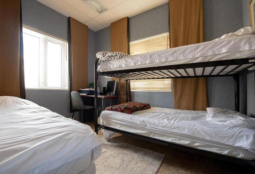 הוסטל Auberge Internationale Espace Globetrotter