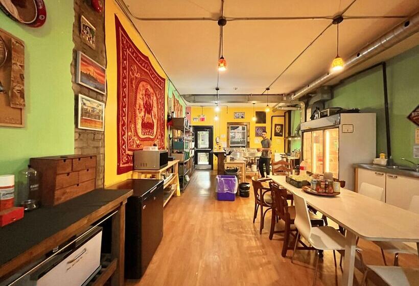 هاستل The Only Backpacker S Inn