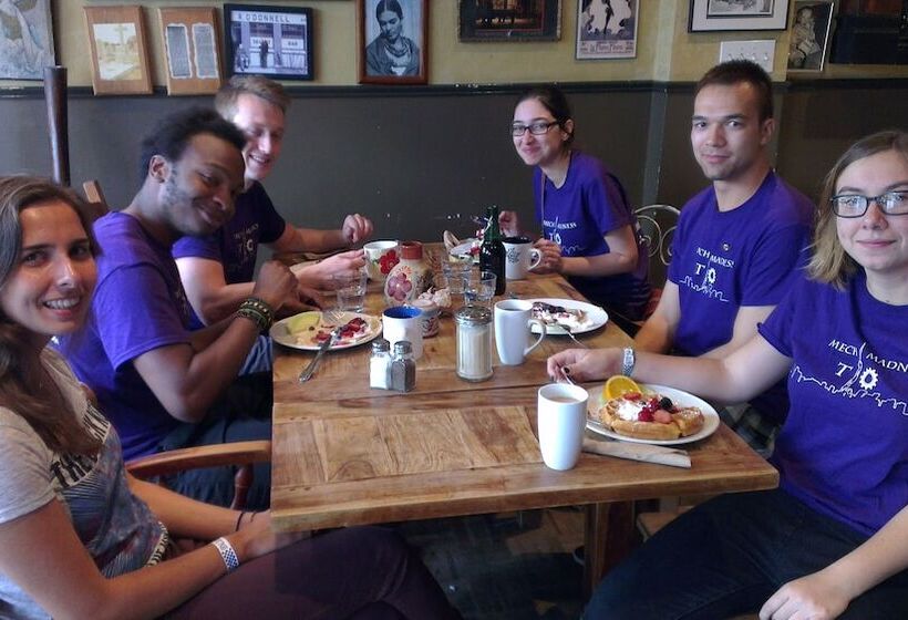 هاستل The Only Backpacker S Inn