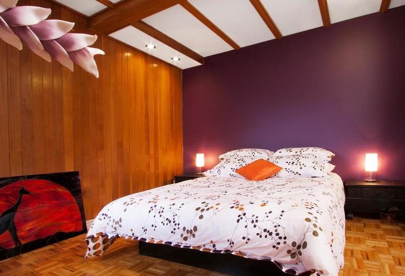 ベッドアンドブレックファースト Aux Pignons Gite