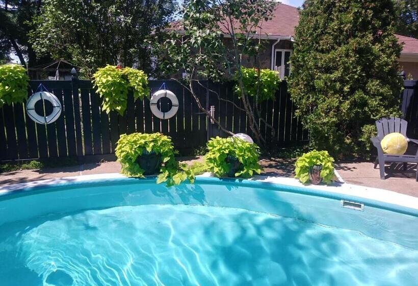 민박 Gîte Chez Baza