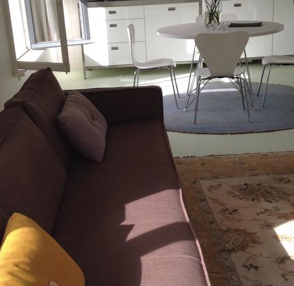 مبيت وإفطار Miauw Suites, Canal View City Centre