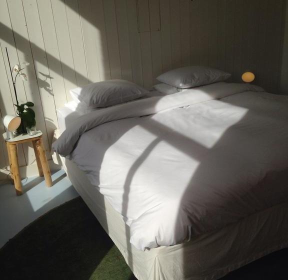 مبيت وإفطار Miauw Suites, Canal View City Centre