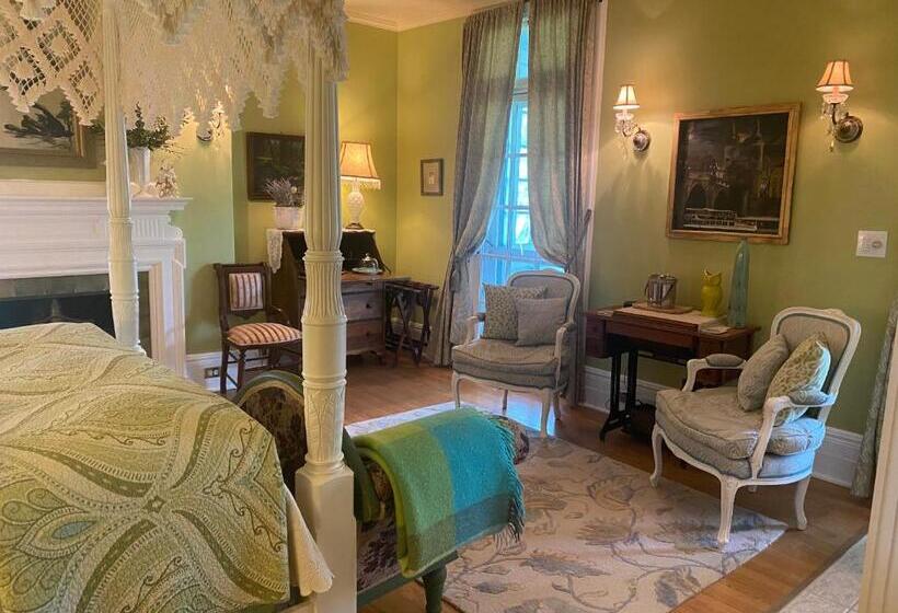 مبيت وإفطار Montrose Inn