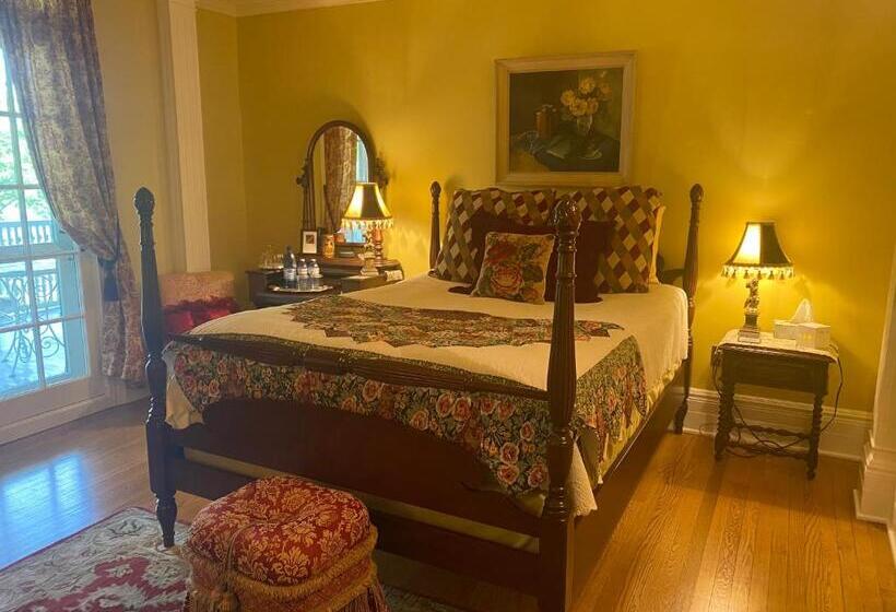 مبيت وإفطار Montrose Inn