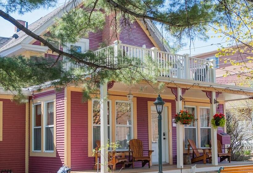 住宿加早餐  Une Fleur Au Bord De L Eau