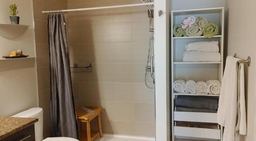 تختخواب و صبحانه Winedownhere Lic. 75806